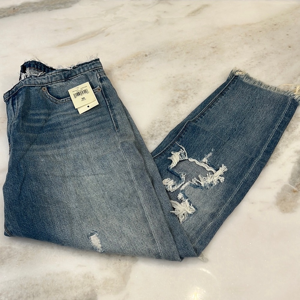 Lucky Brand skinny jeans. Size 10. New with tags. Frayed at ankles & waist.